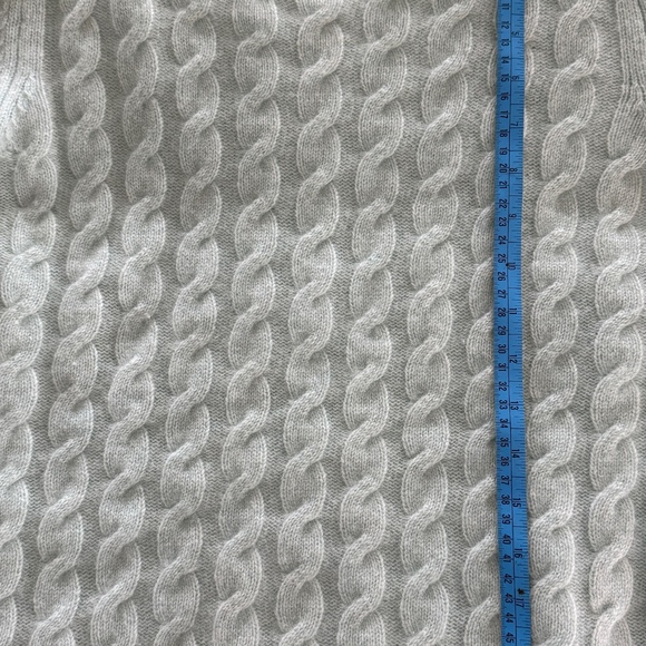 NWOT Lord & Taylor light blue cable knit cashmere sweater Womens Medium - Picture 5 of 6